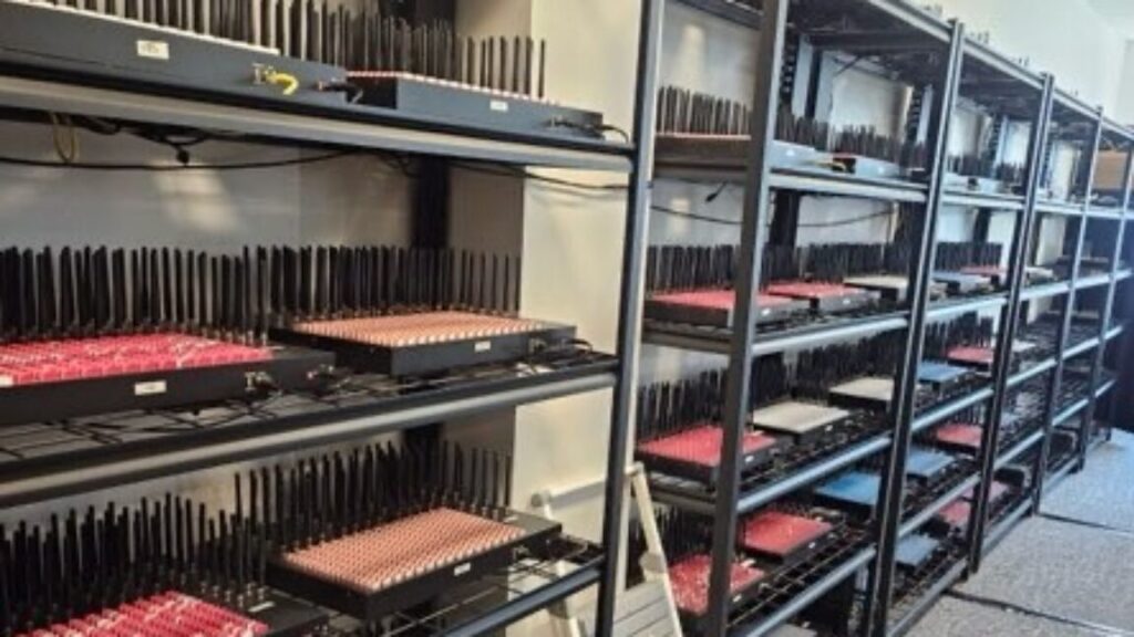 us-uncovers-100,000-sim-cards-that-could-have-“shut-down”-nyc-cell-network