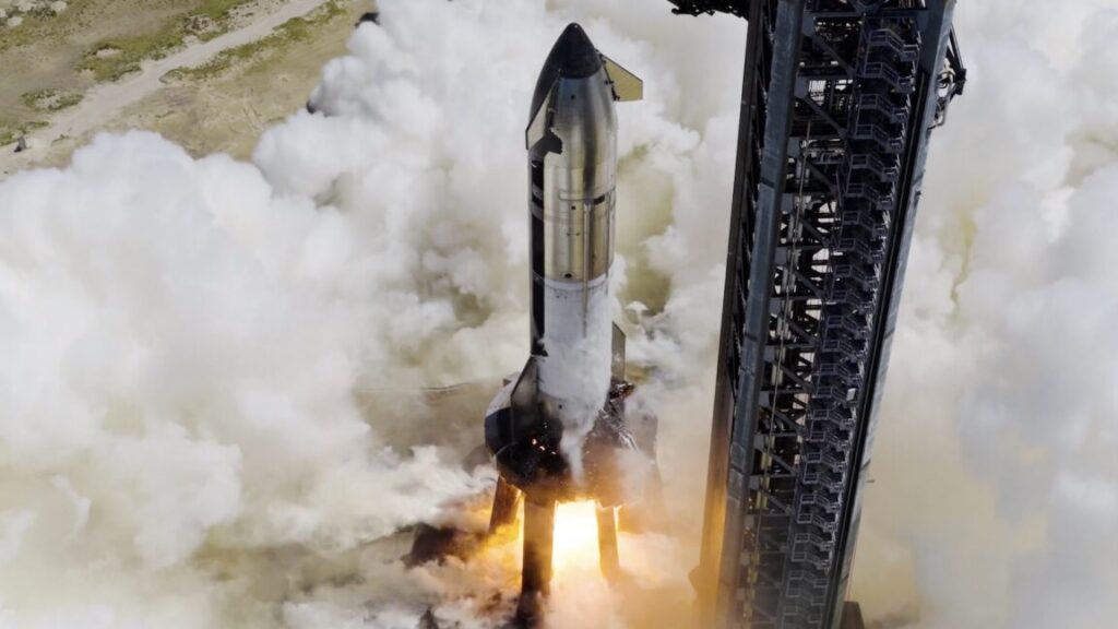 spacex-has-a-few-tricks-up-its-sleeve-for-the-last-starship-flight-of-the-year