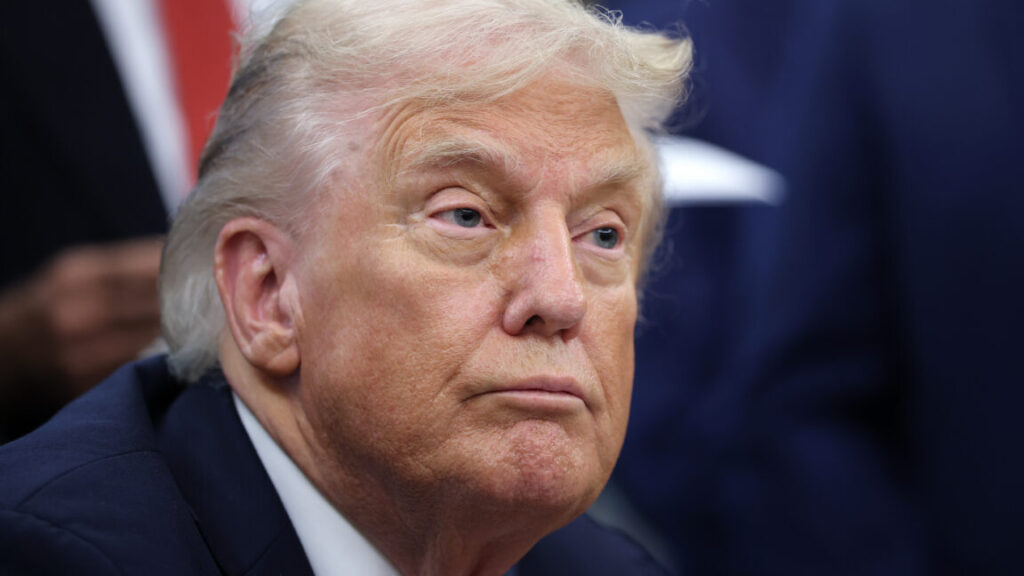 nearly-80%-of-americans-want-congress-to-extend-aca-tax-credits,-poll-finds