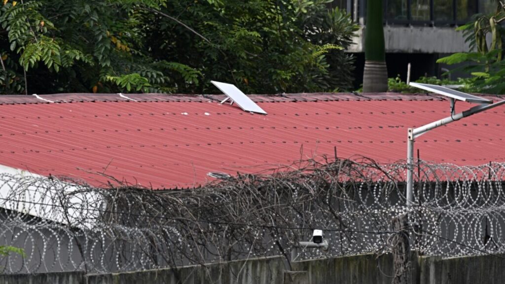 spacex-disables-2,500-starlink-terminals-allegedly-used-by-asian-scam-centers