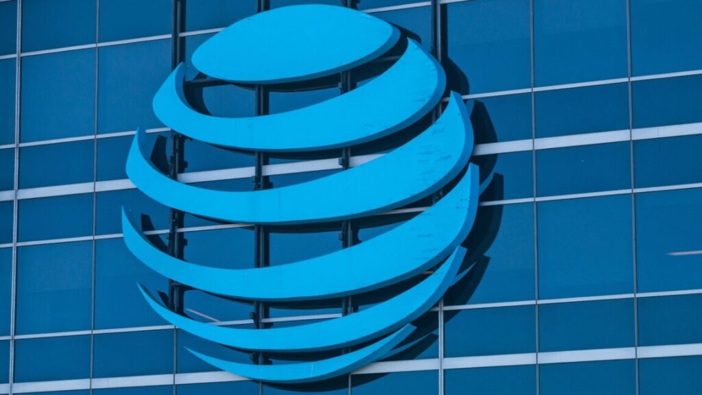 at&t-sues-ad-industry-watchdog-instead-of-pulling-ads-that-slam-t-mobile