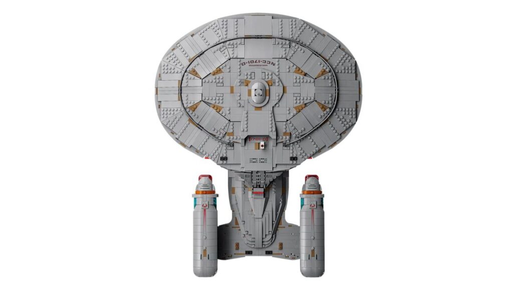 lego-boldly-goes-into-the-star-trek-universe-with-$400,-3,600-piece-enterprise-d