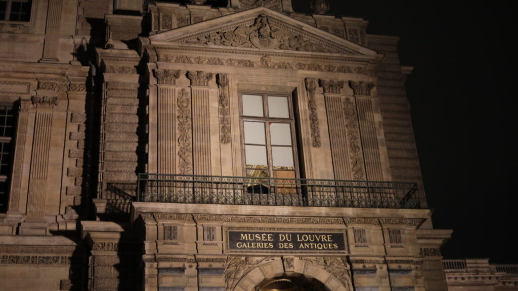 how-louvre-thieves-exploited-human-psychology-to-avoid-suspicion—and-what-it-reveals-about ai