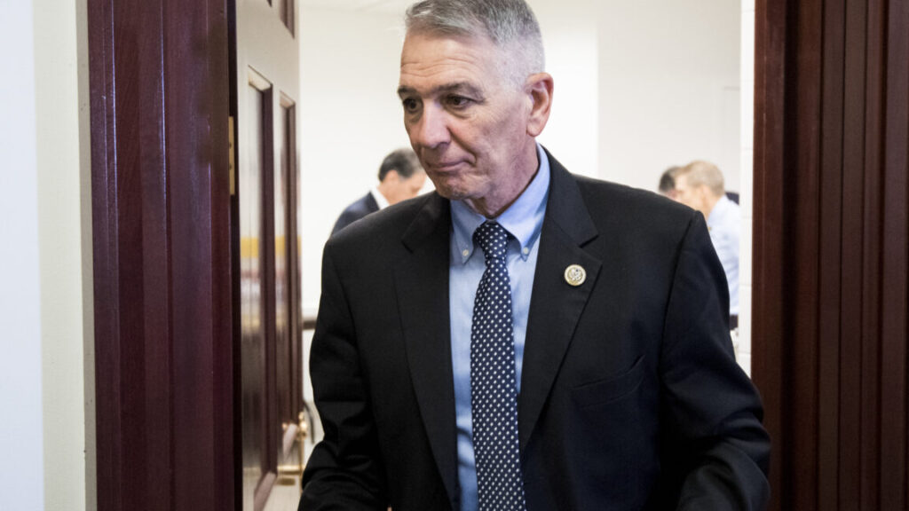 rfk-jr.’s-new-cdc-deputy-director-prefers-“natural-immunity”-over-vaccines