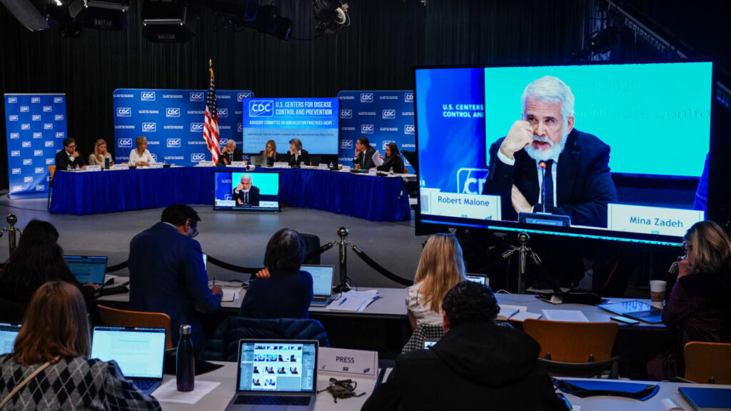 cdc-vaccine-panel-realizes-again-it-has-no-idea-what-it’s-doing,-delays-big-vote