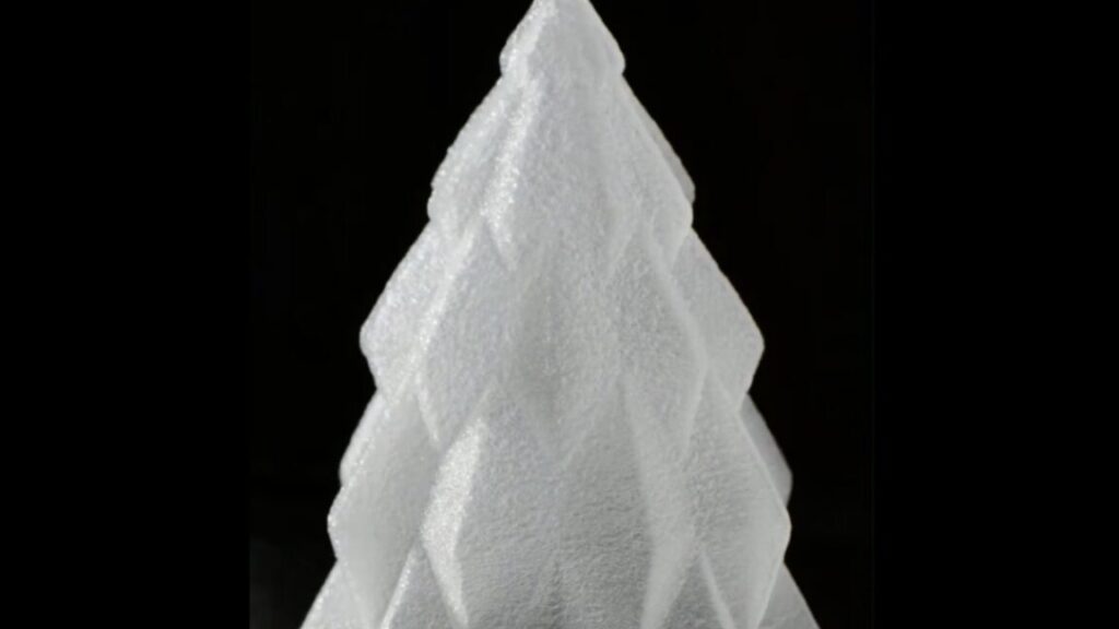 physicists-3d-printed-a-christmas-tree-of-ice