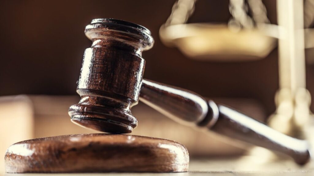 judge-orders-stop-to-fbi-search-of-devices-seized-from-washington-post-reporter