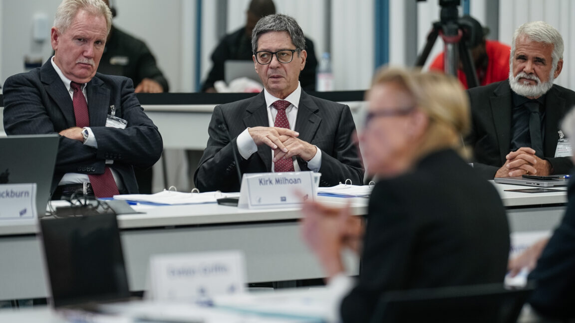 doctors-face-palm-as-rfk-jr.’s-top-vaccine-advisor-questions-need-for-polio-shot