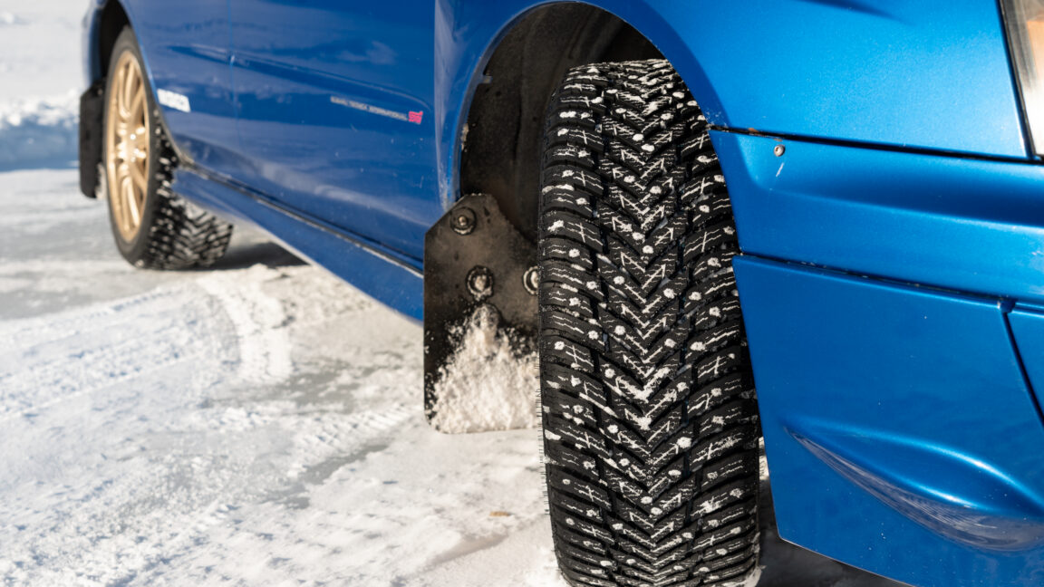 zero-grip,-maximum-fun:-a-practical-guide-to-getting-into-amateur-ice-racing