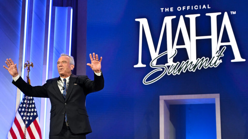 maha-moms-threaten-to-turn-this-car-around-as-rfk-jr.-flips-on-pesticide