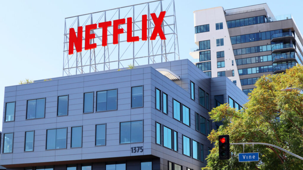 netflix-cedes-warner-bros.-discovery-to-paramount:-“no-longer-financially-attractive”